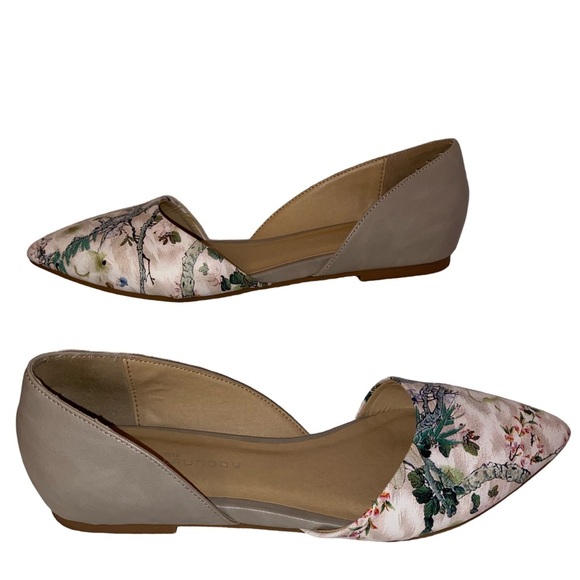 CL by Laundry Dress Flats Botanical Floral/WHT SZ 7-1/2M - Picture 3 of 4